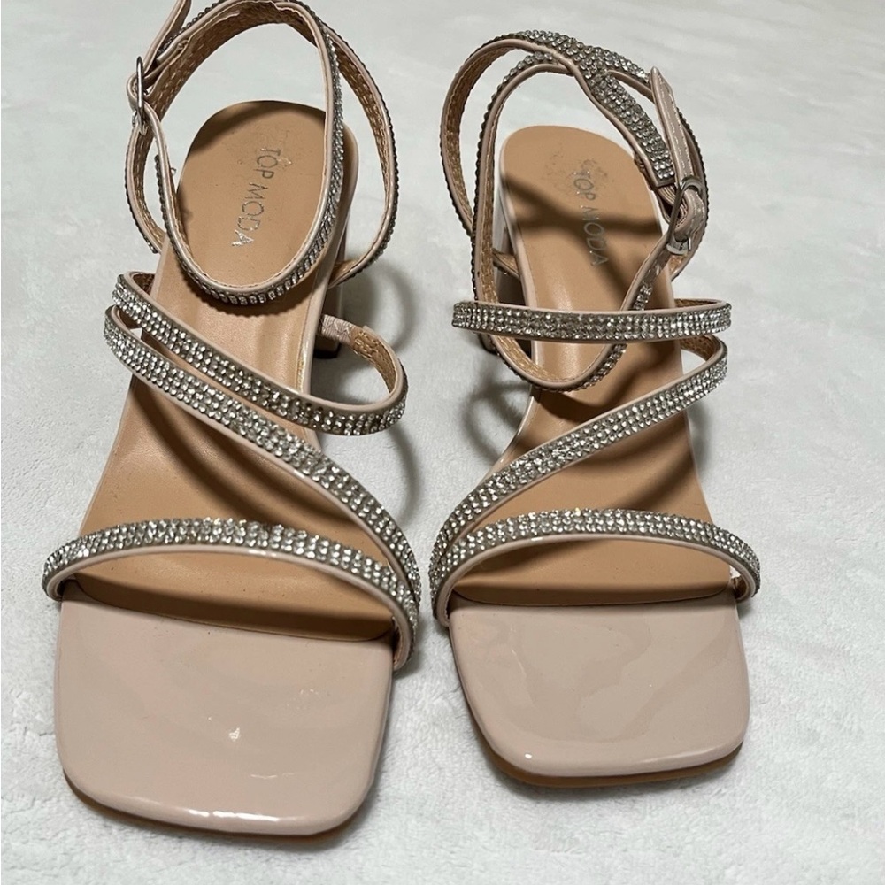 TOP Moda Women's Silver and Cream Strappy Heels